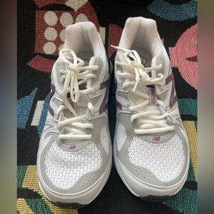 New Balance Optimal Control Sneaker WOMEN’S